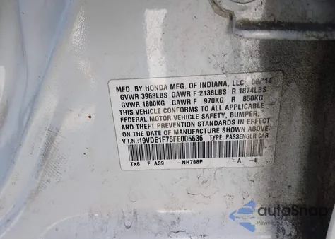 2015 Acura Ilx 2.0L z USA, uszkodzony, nr VIN 19VDE1F75FE005636